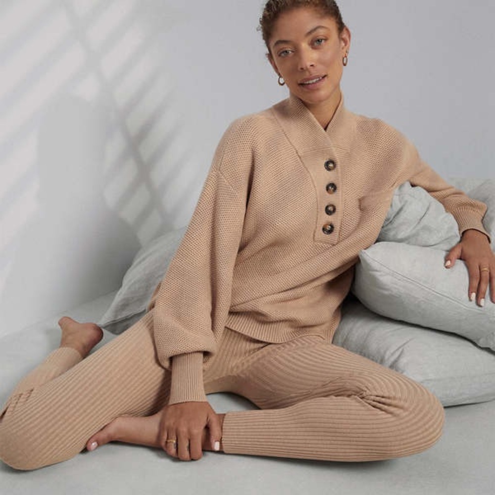 LUNYA Cottonsilk Pocket Henley, Size XS/S, Tranquil Tan (discontinued color)